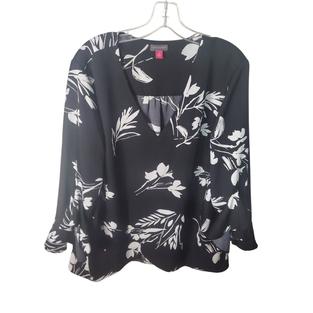 Vince Camuto Bell Sleeve Black/White V-Neck Blouse, 2X